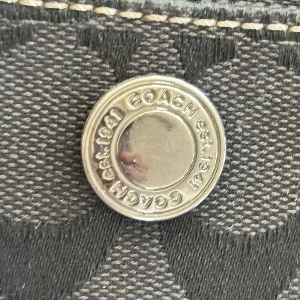 COACH vintage crossbody bag, jacquard black, adjustable strap, zipper top. - Picture 6 of 9